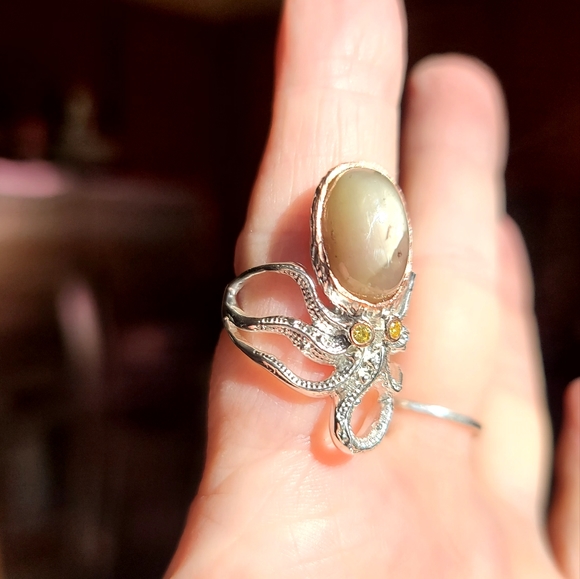 COPY - Star Sapphire RARE green color &Citrine Sterling Octopus 🐙 ring sz8 - Picture 3 of 7